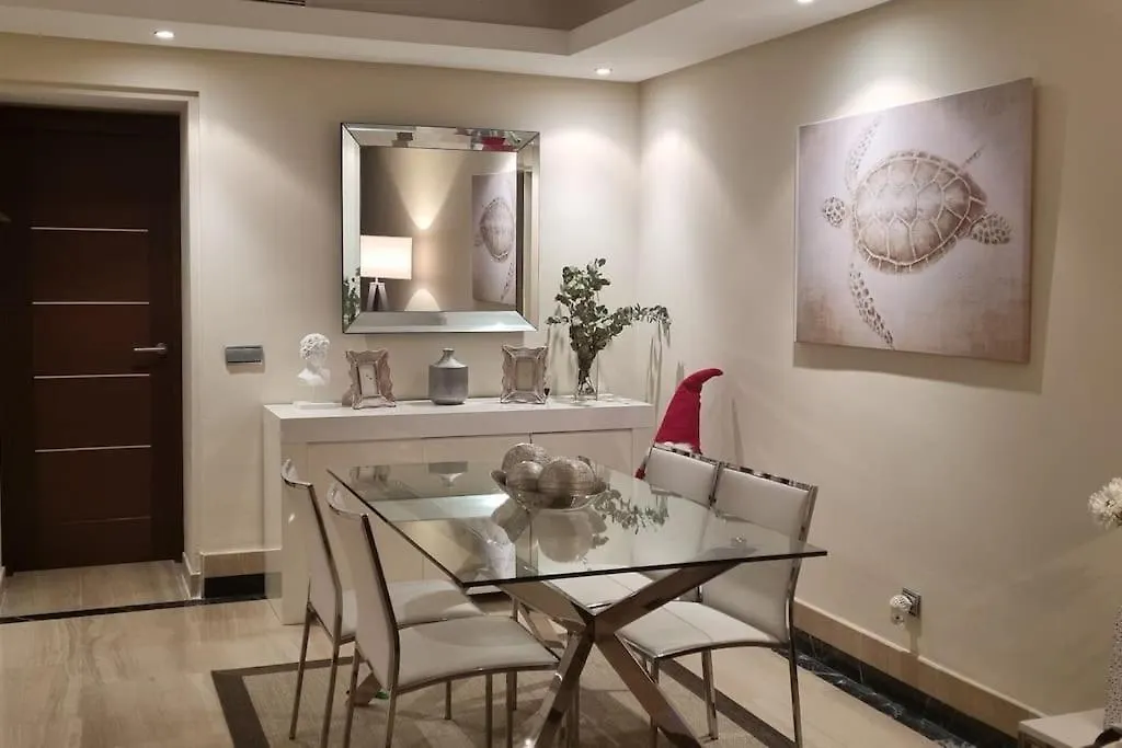Apartamento Lujo En Primera Linea De Playa En Bahia De La Plata, Estepona 0*,