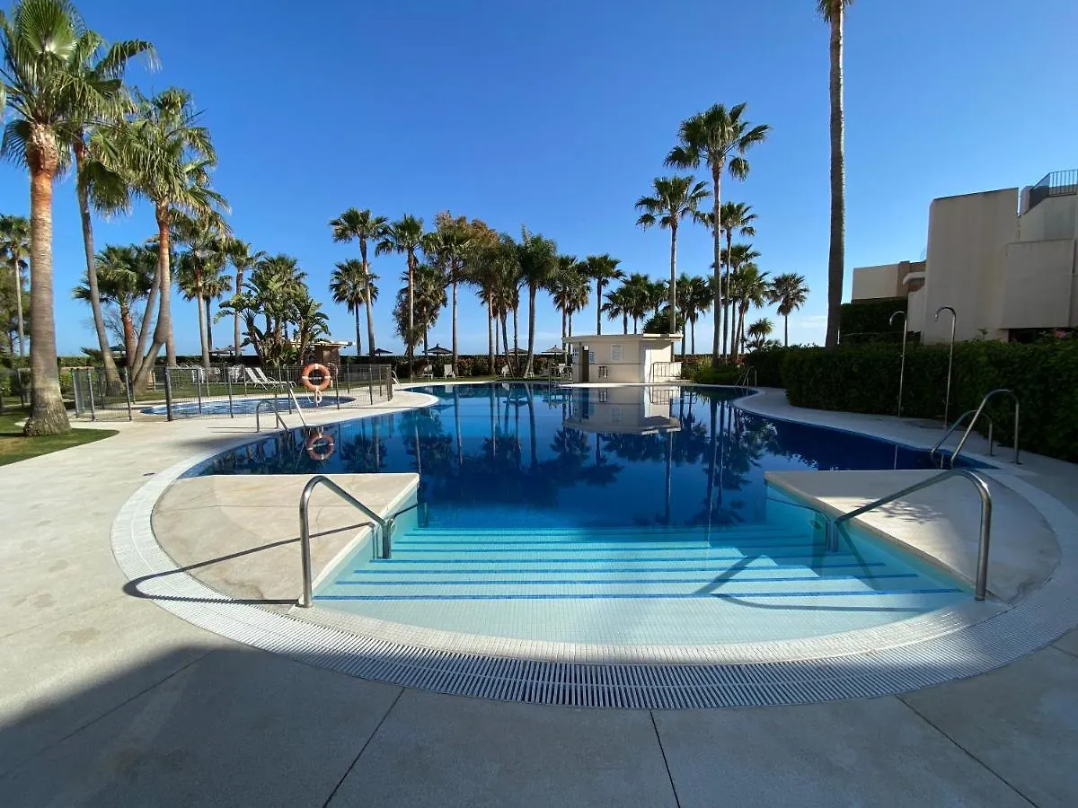 Apartamento Lujo En Primera Linea De Playa En Bahia De La Plata, Estepona Apartment