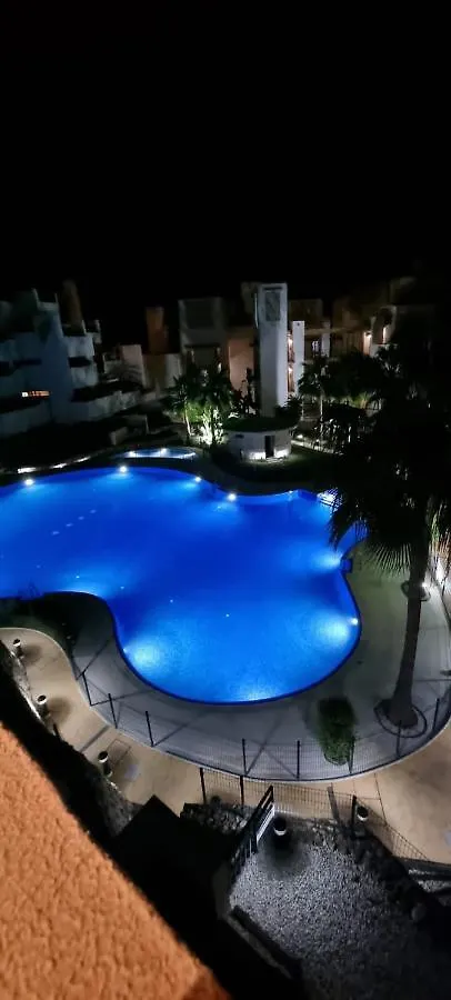 Apartamento Lujo En Primera Linea De Playa En Bahia De La Plata, Estepona