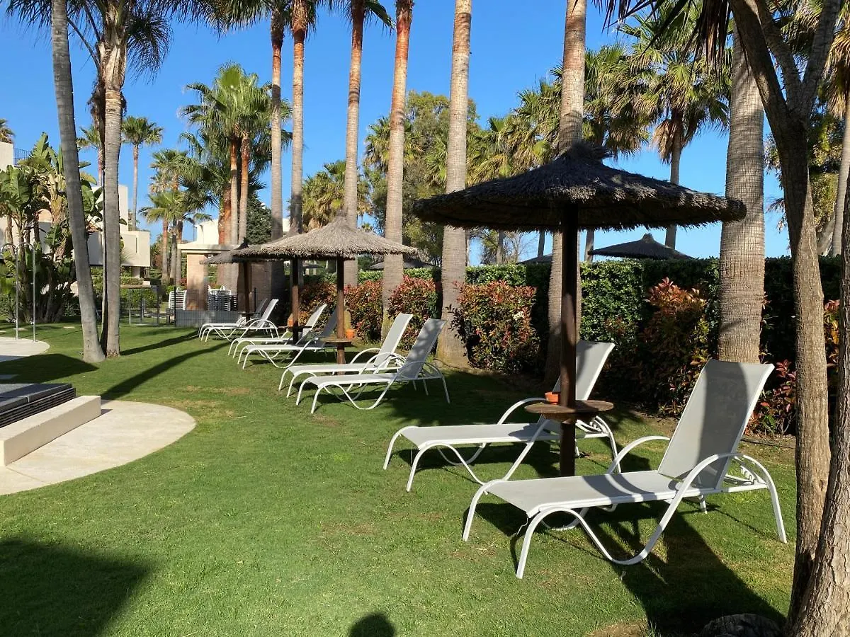 Apartamento Lujo En Primera Linea De Playa En Bahia De La Plata, Estepona Spain