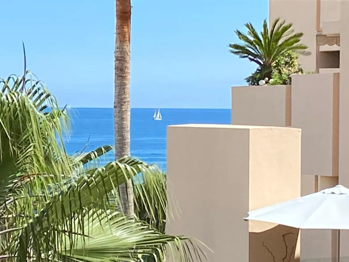 Apartment Apartamento Lujo En Primera Linea De Playa En Bahia De La Plata, Estepona Spain