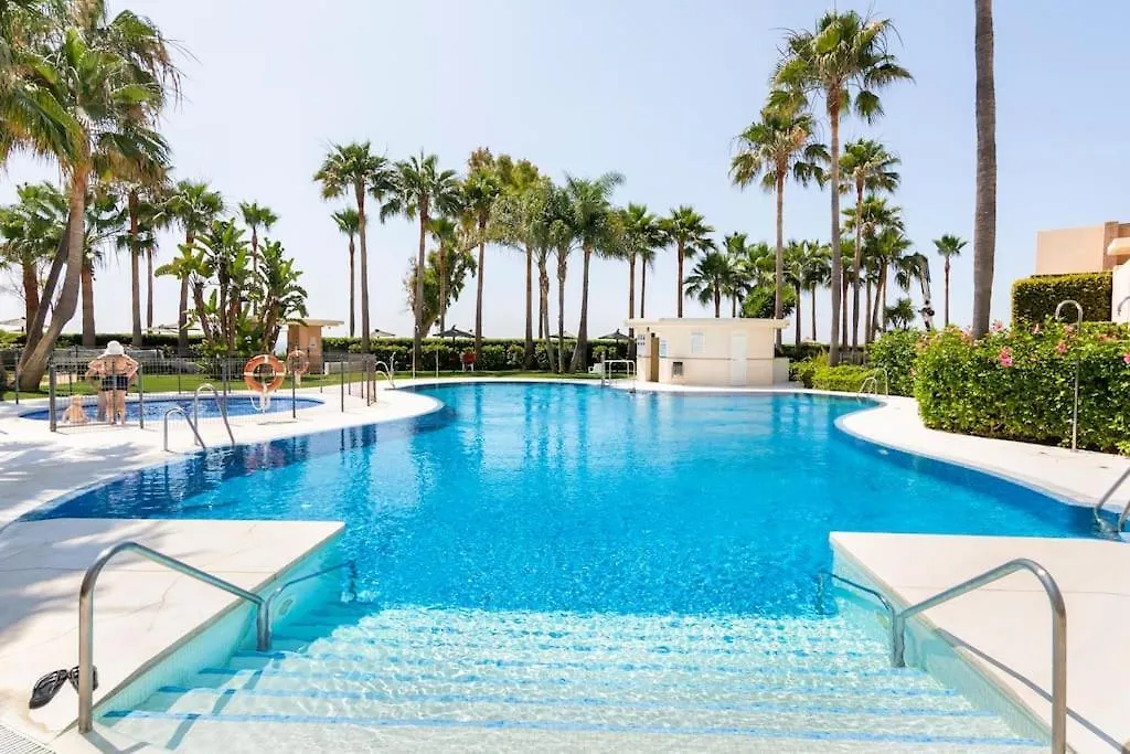 Apartamento Lujo En Primera Linea De Playa En Bahia De La Plata, Estepona